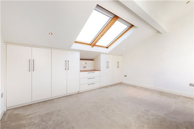 27 Bellevue Park, Booterstown, Co. Dublin