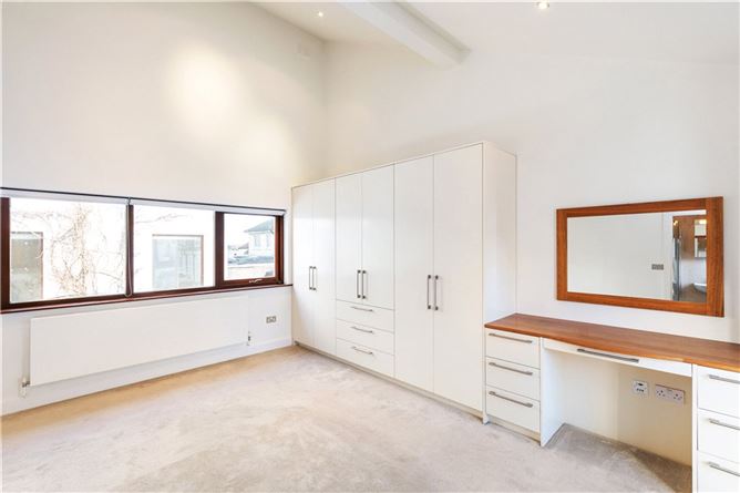 27 Bellevue Park, Booterstown, Co. Dublin