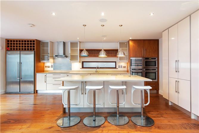 27 Bellevue Park, Booterstown, Co. Dublin