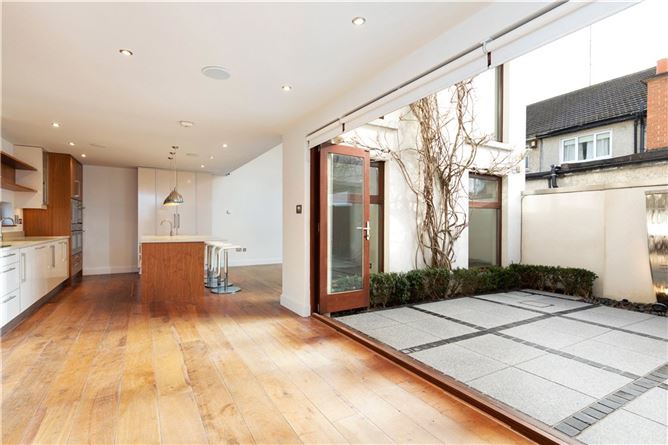 27 Bellevue Park, Booterstown, Co. Dublin