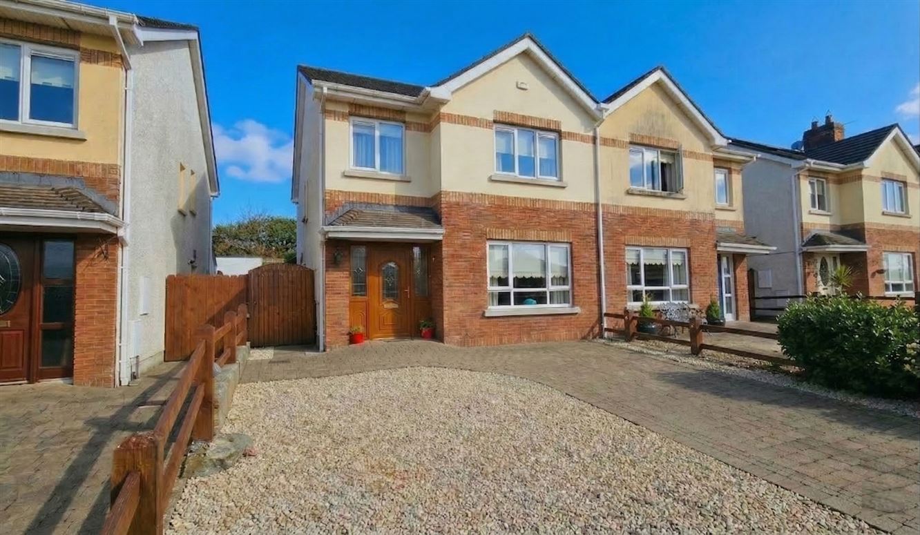 33 The Drumlins, Virginia, Co. Cavan