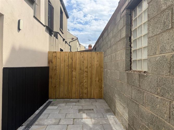 Photo 17 of 18 — 4 Fairgreen Row, Dundalk, Louth