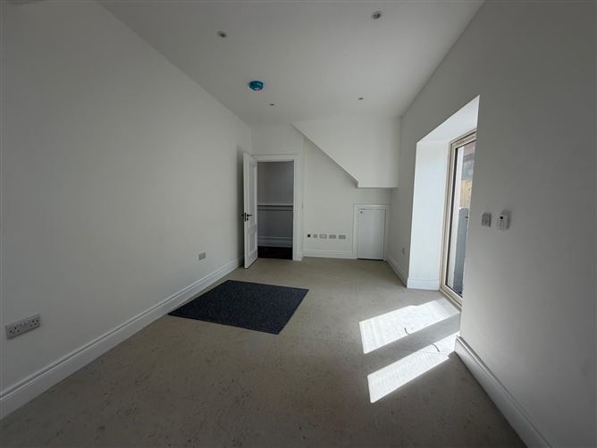 Photo 9 of 18 — 4 Fairgreen Row, Dundalk, Louth