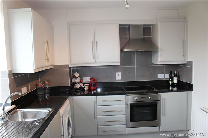 24 Carmanhall Court, Leopardstown,   Dublin 18