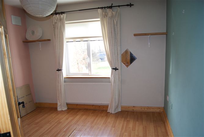 8 Ardbeg, Newbawn, Wexford