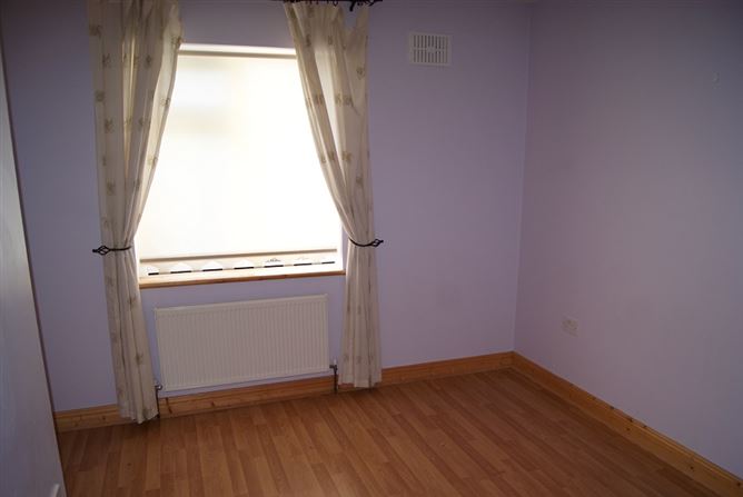 8 Ardbeg, Newbawn, Wexford