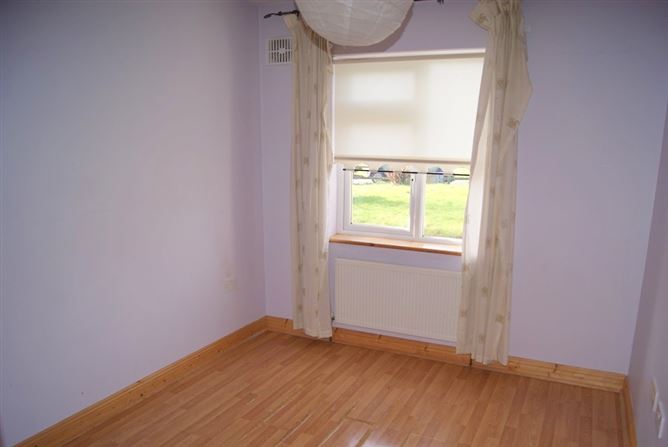 8 Ardbeg, Newbawn, Wexford