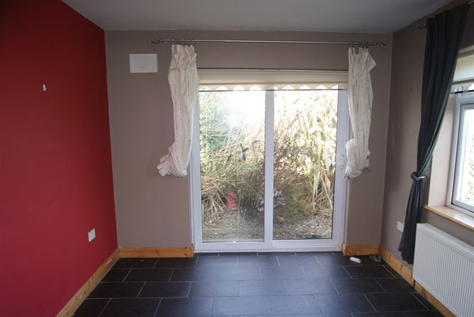 8 Ardbeg, Newbawn, Wexford