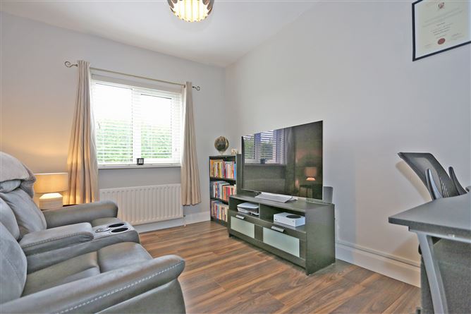 28A Parkroe Heights, Ardnacrusha, Co. Clare