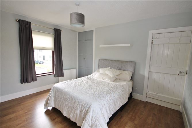 7 Dodsborough Cottages, Lucan, Co. Dublin