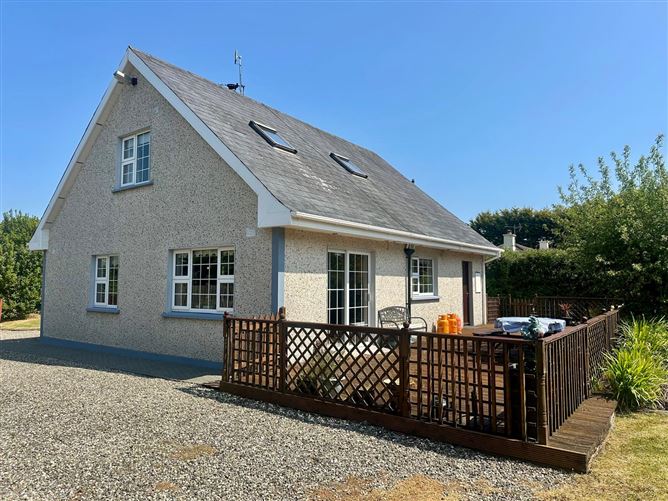 "Ross Lyng Cottage", Ford of Lyng, Rosslare Strand, Wexford