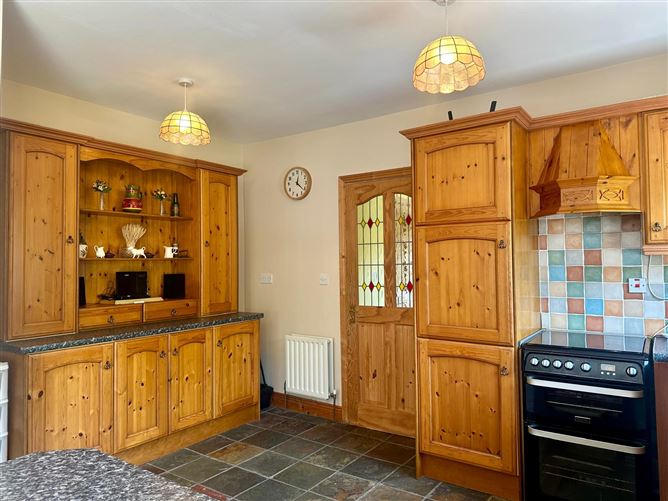 "Ross Lyng Cottage", Ford of Lyng, Rosslare Strand, Wexford