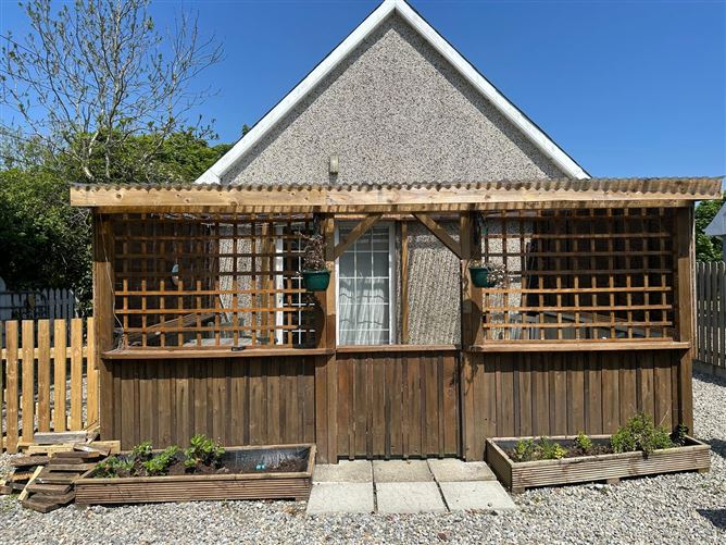 "Ross Lyng Cottage", Ford of Lyng, Rosslare Strand, Wexford