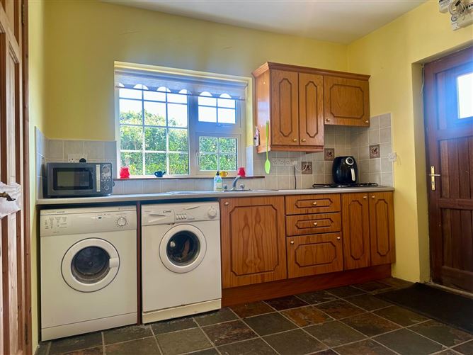 "Ross Lyng Cottage", Ford of Lyng, Rosslare Strand, Wexford