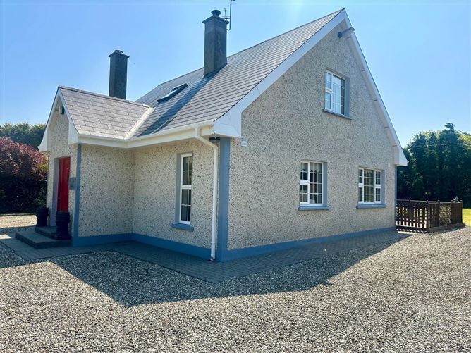 "Ross Lyng Cottage", Ford of Lyng, Rosslare Strand, Wexford