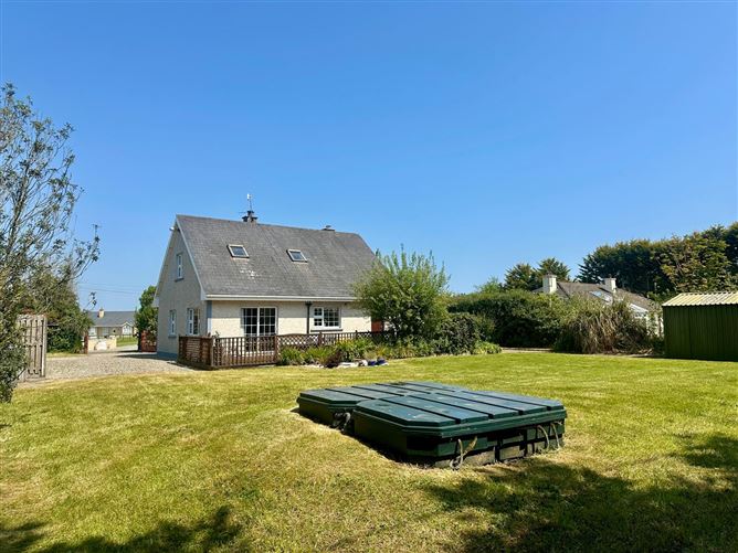 "Ross Lyng Cottage", Ford of Lyng, Rosslare Strand, Wexford