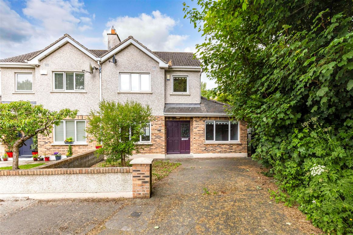 23 Pine Grove, Coill Fada, Longwood, Co. Meath