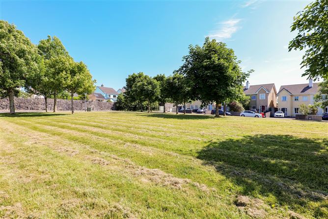 2 Garrai de Brun, Fort Lorenzo, Knocknacarra, Galway