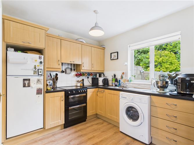 13 Croke Gardens, Thurles, Co. Tipperary