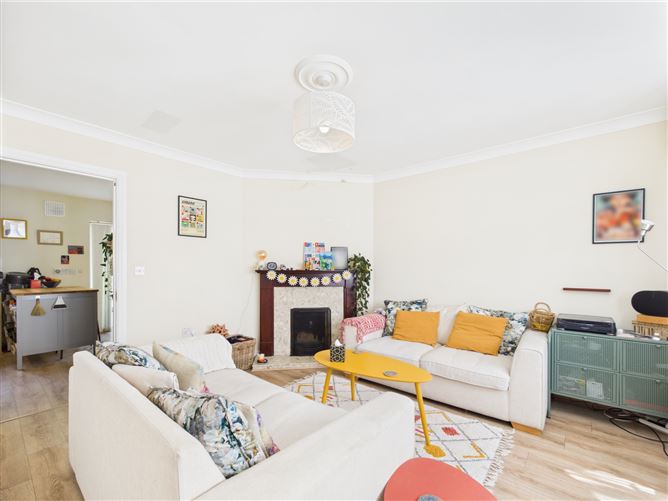 13 Croke Gardens, Thurles, Co. Tipperary