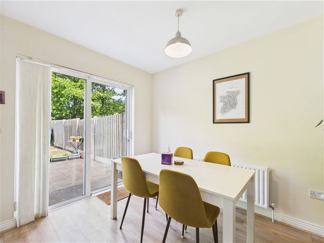 13 Croke Gardens, Thurles, Co. Tipperary