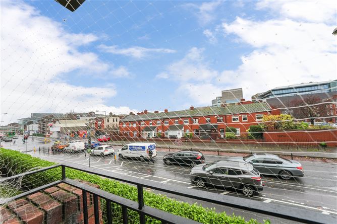 90 Trinity Square, Townsend Street, Dublin 2, Dublin, D02C795