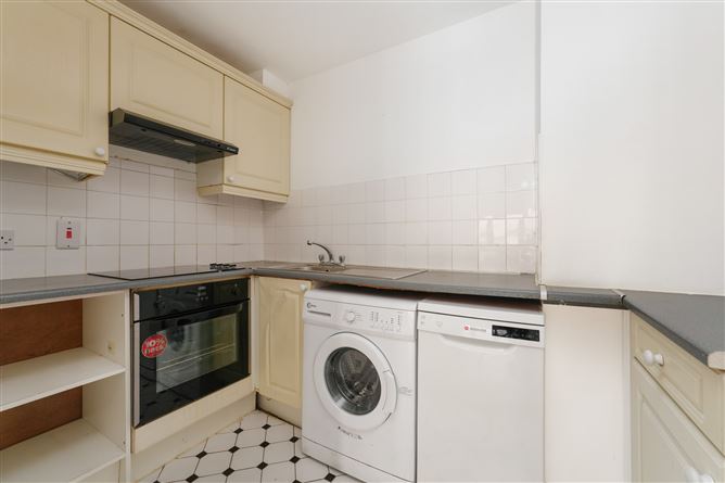 90 Trinity Square, Townsend Street, Dublin 2, Dublin, D02C795