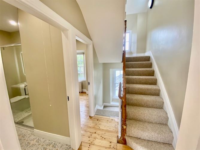 8 Bridge Street, Ramelton, Donegal