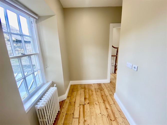 8 Bridge Street, Ramelton, Donegal