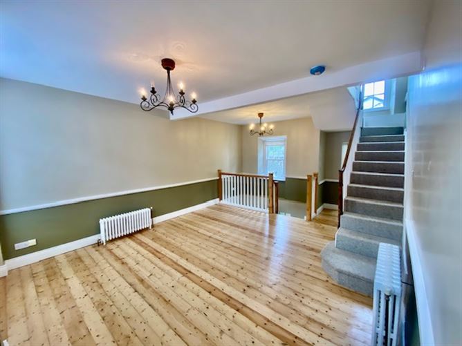 8 Bridge Street, Ramelton, Donegal