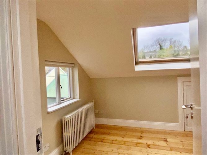 8 Bridge Street, Ramelton, Donegal