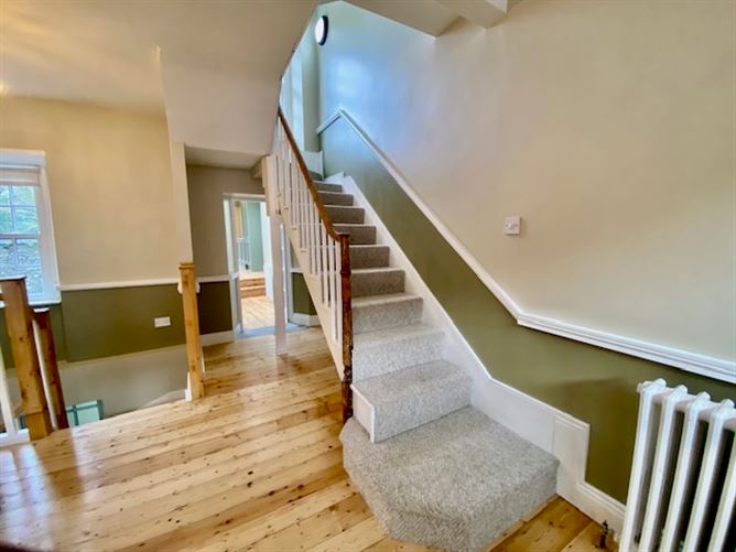 8 Bridge Street, Ramelton, Donegal