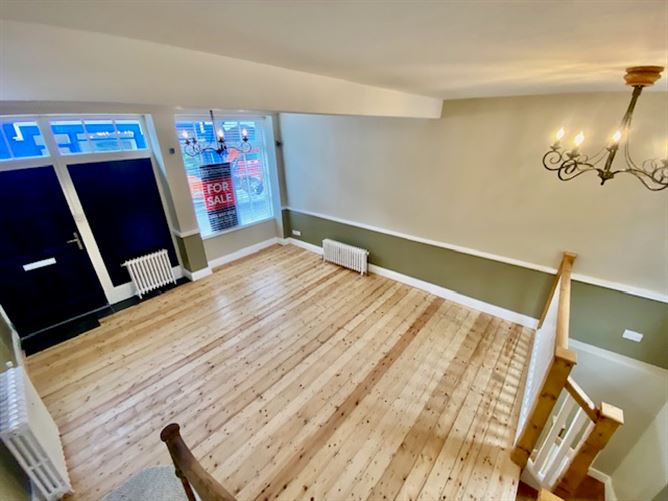 8 Bridge Street, Ramelton, Donegal