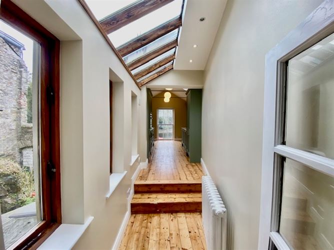 8 Bridge Street, Ramelton, Donegal