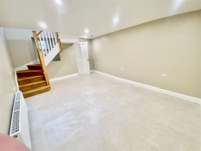 8 Bridge Street, Ramelton, Donegal