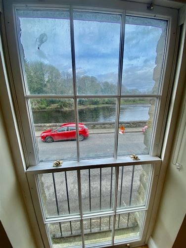 8 Bridge Street, Ramelton, Donegal