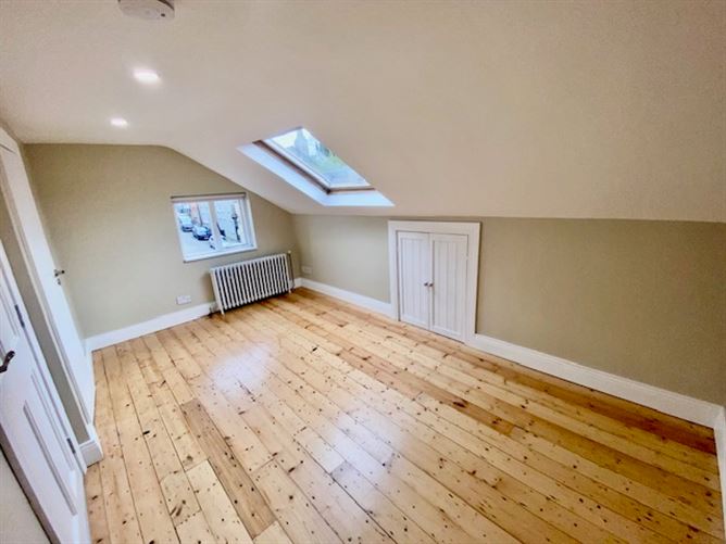 8 Bridge Street, Ramelton, Donegal