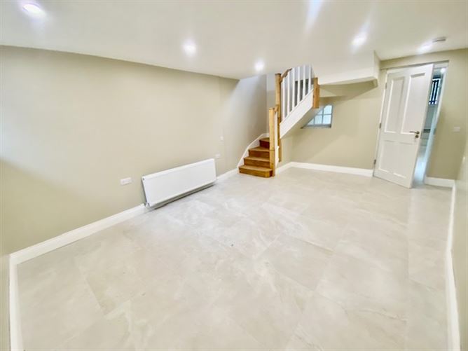 8 Bridge Street, Ramelton, Donegal