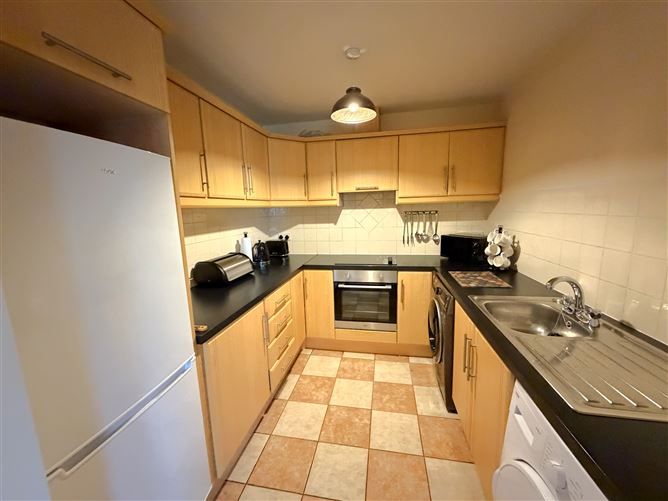 Photo 5 of 17 — 21 Ballycasey Court Apartments, Shannon, Clare