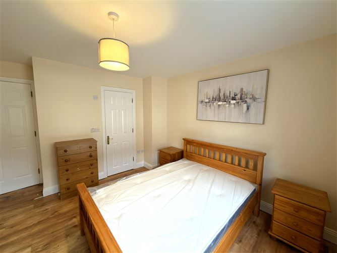 Photo 9 of 17 — 21 Ballycasey Court Apartments, Shannon, Clare