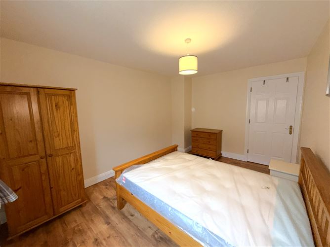 Photo 8 of 17 — 21 Ballycasey Court Apartments, Shannon, Clare