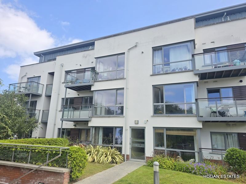 94 Southmede, Ballinteer, Dublin 16