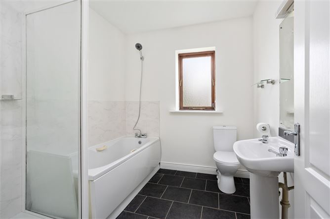 Photo 17 of 18 — 6 Ardevan Court, Monasterevin, Co. Kildare