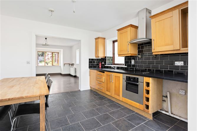 Photo 8 of 18 — 6 Ardevan Court, Monasterevin, Co. Kildare