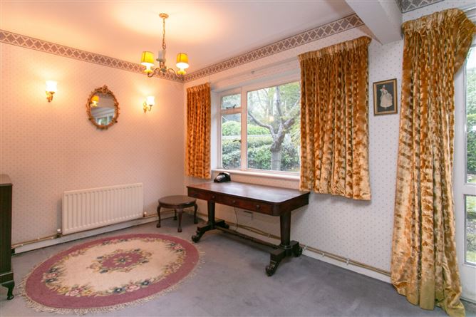 20 Fosters Avenue, Mount Merrion, Co. Dublin