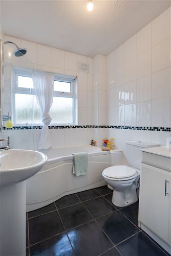 17 Rye River Crescent, Leixlip, Co. Kildare
