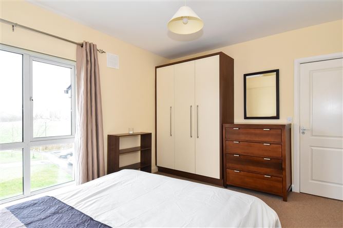 65 Caiseal Cam, Roscam, Galway