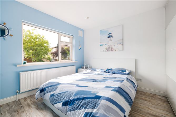 4 Eaton Wood Avenue, Shankill, Dublin 18