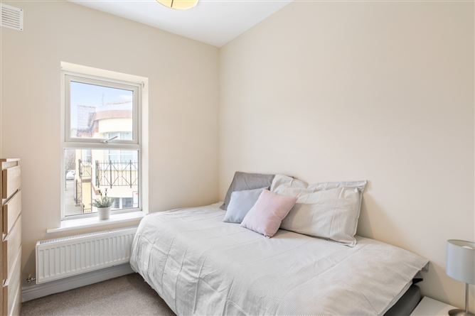 12 Blackpitts, Dublin 8