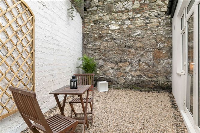 12 Blackpitts, Dublin 8